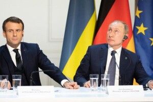 Французькі ЗМІ розповіли деталі дзвінка Макрона й путіна перед вторгненням РФ