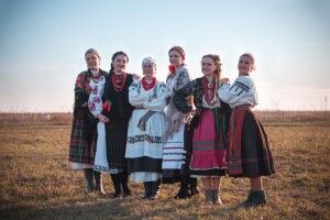 Пасажири у вишиванках завтра таки кататимуться безплатно в київському метро