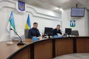 Заблокували виділення коштів військовим: у Рівному ніяк не може зібратися депутатська комісія