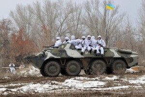 До Києва заходить військова техніка збройних Сил України
