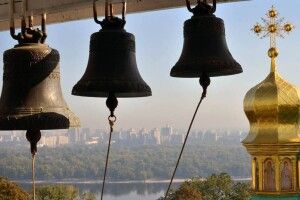 На Волині щонеділі в церквах битимуть у дзвони