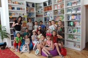 Луцькі школярі здійснили подорож машиною часу (фото)