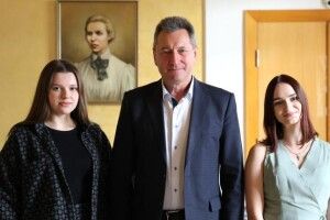 Дві студентки Луцького вишу підкорили парламентську нагороду