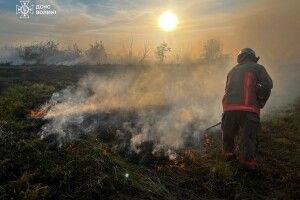 На Волині триває гасіння торфовищ (Фото)