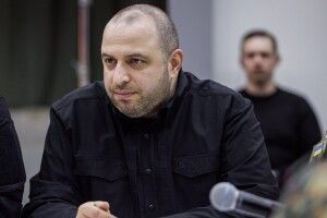 Шахраї тероризують головного розвідника України в світі