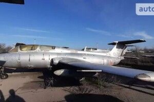 В Україні реактивний літак продають за ціною авто