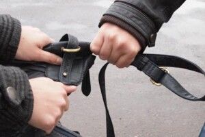 На Волині поліція викрила жителя Дніпропетровщини у скоєнні крадіжки, грабежу та розбійного нападу