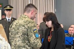 Родинам загиблих військових 14 ОМБр вручили нагороди (Фото)