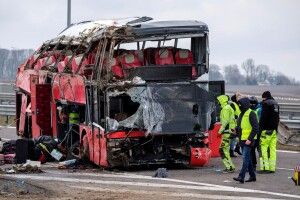 ДТП у Польщі: дев'ятеро пасажирів-українців досі перебувають у тяжкому стані