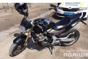 Пройдисвіт з Житомирщини під приводом «тест-драйву» спробував поцупити мотоцикл «Honda Hornet» у продавця з Рівненщини