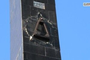 У Луцьку нарешті демонтували 300-кілограмову радянську зірку (Відео)