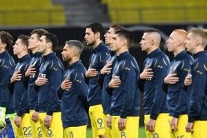 Букмекери вважають «тризубих» фаворитами у поєдинку зі збірною Фінляндії