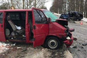 У Серниках сталася моторошна ДТП: травмовано шестеро людей (фото)