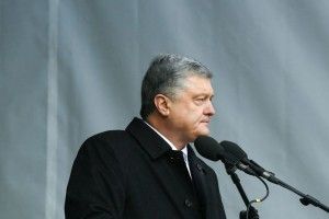 Порошенко назвав перший тур виборів своїм найболючішим уроком