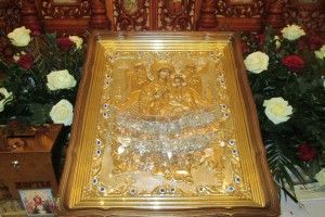 У Струмівці молилися перед чудотворним образом, що зцілює