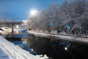 Небайдужі рівняни витягнули чоловіка з річки