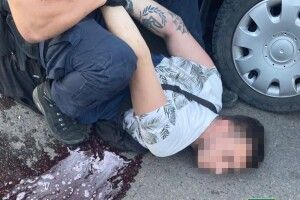 Двох молодиків з Луцька викрили на збуті канабісу (Фото)