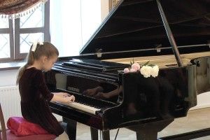 Учениця Луцької музичної школи №1 привезла премію зТуреччини