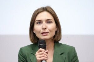 Ганна Новосад розповіла, коли будуть усі школи з інтернетом і туалетами