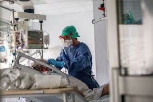 І знову стрибок: на Волині – 356 нових хворих на COVID-19 за добу і 14 померлих