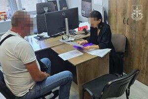 Чотирьом депутатам повідомлено про підозру через «забуті» мільйонні статки