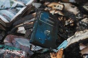 Росіяни вчергове атакували склад з українськими книгами