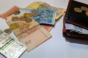 Пенсії українців будуть збільшені на 20%: Шмигаль назвав дату