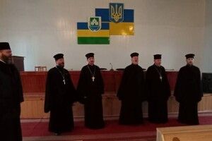 Митрополит Луцький і Волинський Михаїл поїхав з колядою на Любешівщину 