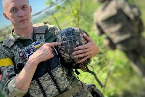 «Треба знайти ті зошити, куди писали добровольців у перші дні війни»