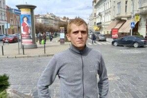 Маріуполець утік з обложеного міста, пропливши чотири кілометри морем 