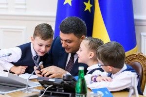 Діти в Кабміні ставили Гройсману бентежні запитання
