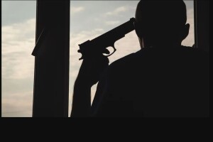 46-річний чоловік застрелився у вбиральні ТЦК