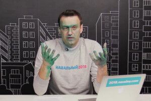 Навальний підозрює, що хімічний опік ока після зеленки може виявитися невиліковним (Відео)