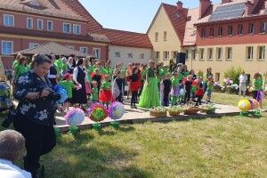 Як живеться волинським сиротам у Польщі, куди їх вивезли через війну