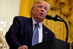 Дональд Трамп заявив, що дзвонив Володимиру Зеленському тільки на прохання міністра енергетики США Ріка Перрі