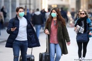 Коли в Україні можуть запровадити посилений карантин та кому дозволять працювати