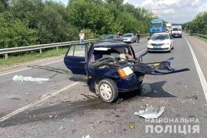 На Рівненщині - смертельна автотроща (Фото)