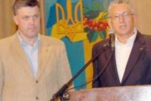 Олег ТЯГНИБОК:  «НОВІ ЗАКОНИ ЗАХИСТЯТЬ УКРАЇНЦІВ»*