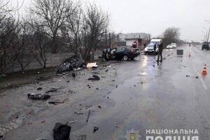 У результаті зіткнення BMW та «Ланоса» загинули четверо людей – серед них немовля