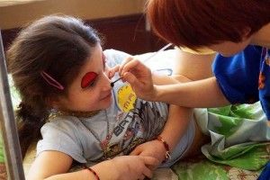 У Луцьку бібліотекарі пішли до дітей у лікарню