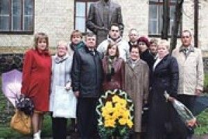ЗЕМЛЯКИ: світ вшановує Михайла Кравчука