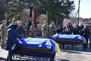 Непоправна втрата: На Львівщині попрощалися з двома захисниками неба столиці (Фото)