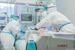 Висока смертність від COVID-19: за добу – в Україні 333 летальних випадки, на Волині – 7, Рівненщині – 13