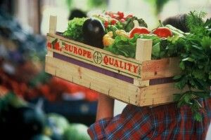 На Волині посилюють контроль за якістю харчових продуктів на ринках