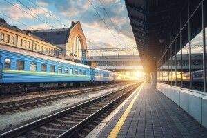 У потязі «Одеса-Ковель» військовий спав на підлозі у тамбурі разом з чотирилапим побратимом