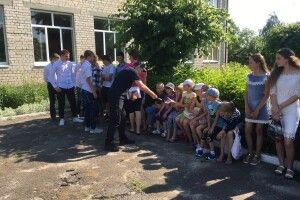Рятувальники інструктували вихованців табору, щоб були у безпеці