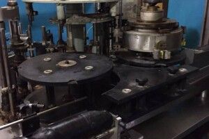 Сурогатне пійло «колотили» на Донеччині, збували – на Київщині