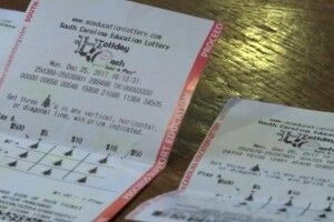 Вірогідність виграти майже така сама, як і те, що у людину влучить блискавка