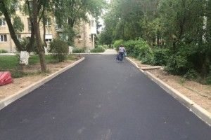 У Луцьку «латають» двори