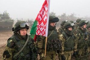 На кордоні з Україною маневрує білоруська армія